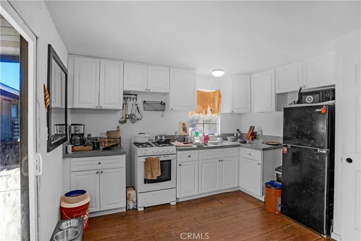 22740 Ramona, Nuevo, California 92567
