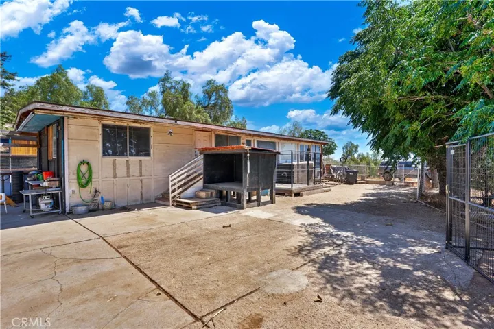 22740 Ramona, Nuevo, California 92567
