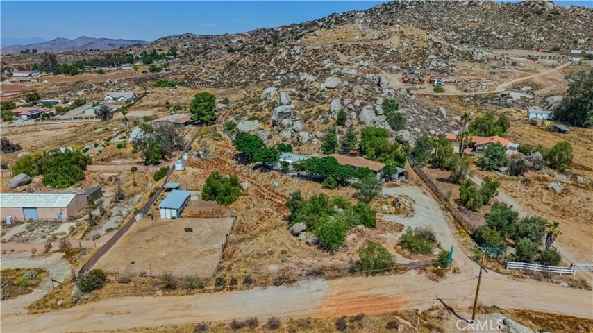 22740 Ramona, Nuevo, California 92567