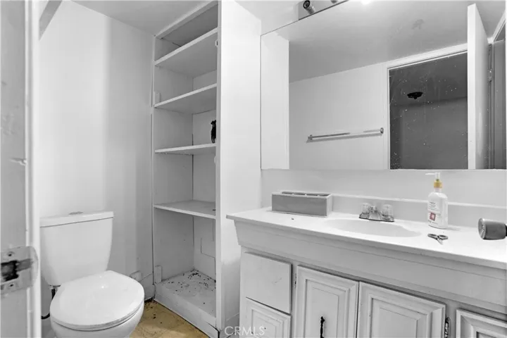22740 Ramona, Nuevo, California 92567