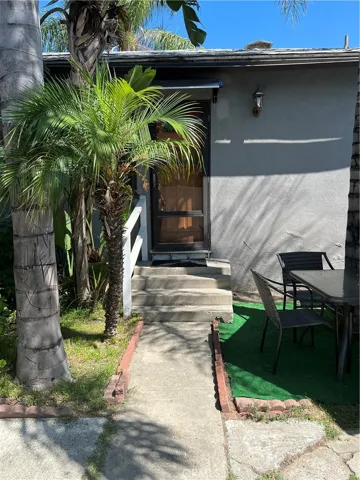 10550 Oxnard Street, North Hollywood, California 91606