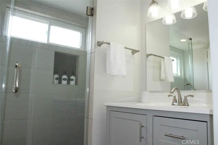 Upstairs Primary Bathroom