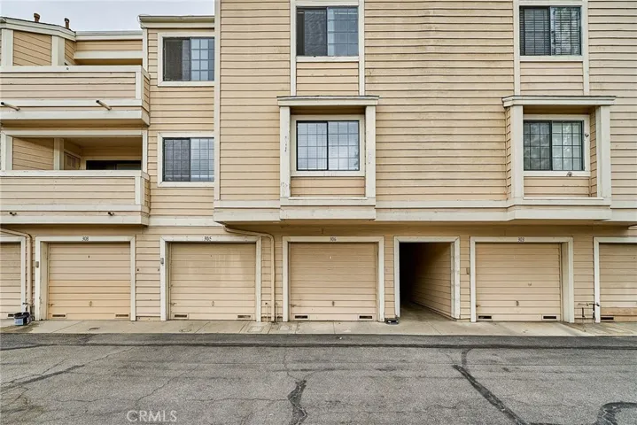 4900 N Grand 306, Covina, California 91724