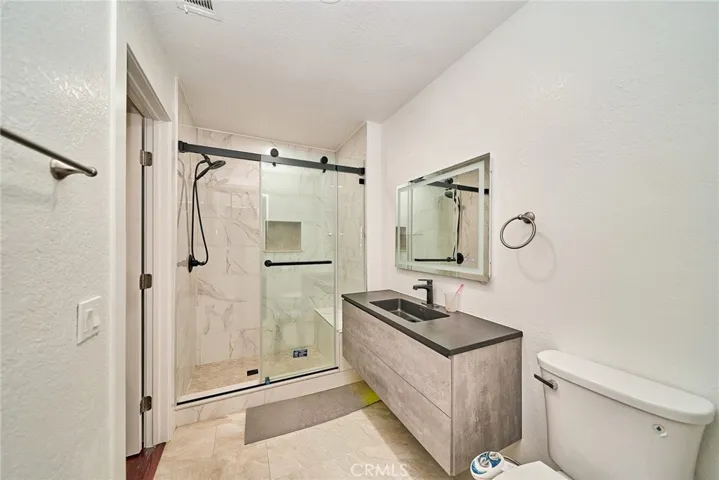 4900 N Grand 306, Covina, California 91724