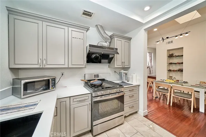 4900 N Grand 306, Covina, California 91724