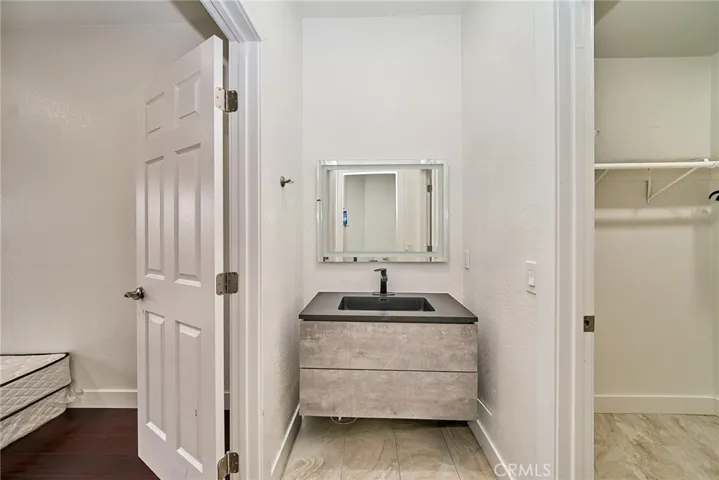 4900 N Grand 306, Covina, California 91724