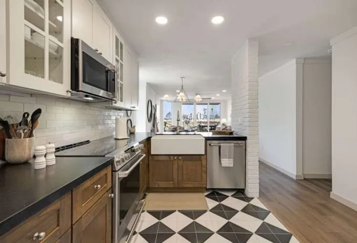 999 N Pacific Street F13, Oceanside, California 92054