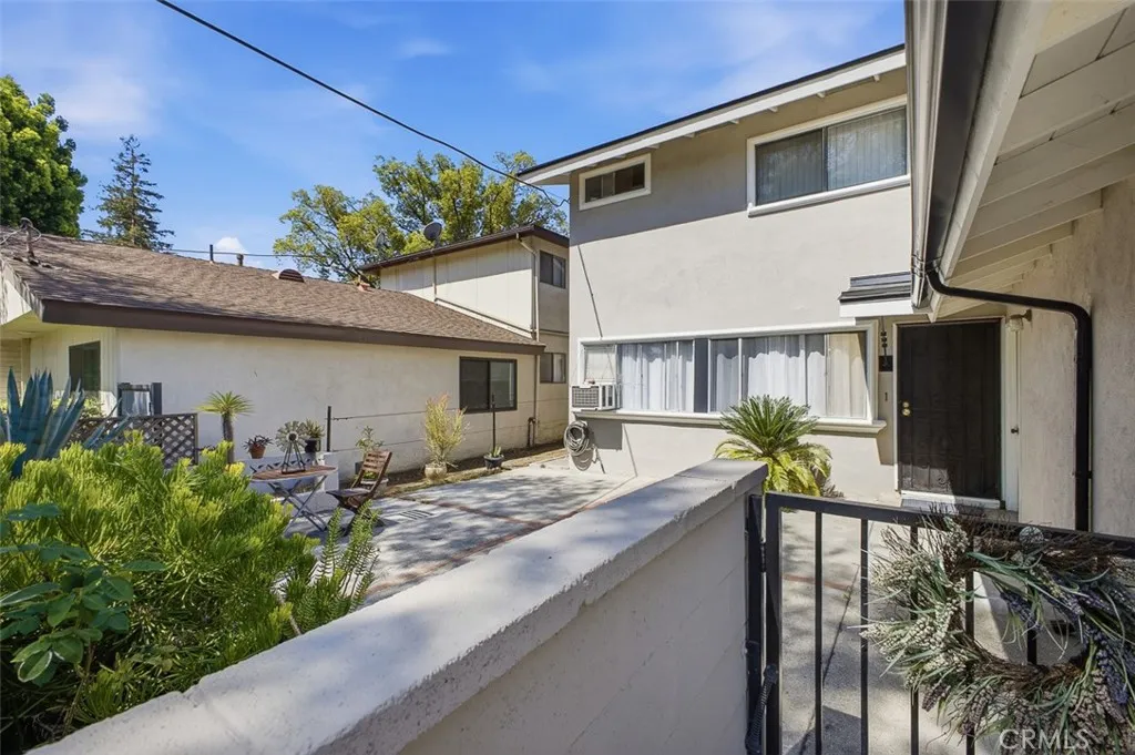 63 S Daisy, Pasadena, California 91107 — photo 4