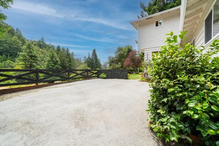 423 Nelson Rd., Scotts Valley, California 95066