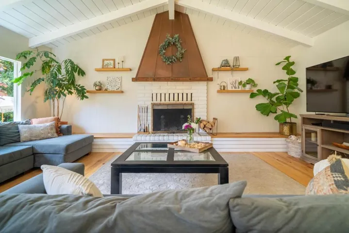 423 Nelson Rd., Scotts Valley, California 95066