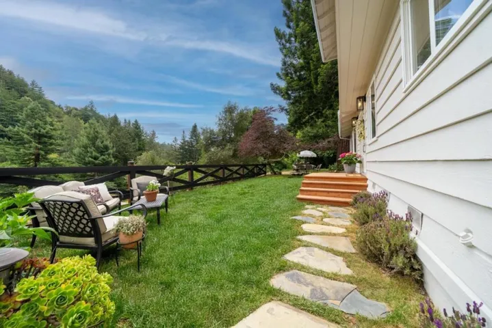 423 Nelson Rd., Scotts Valley, California 95066