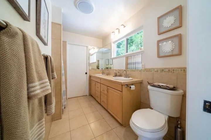 423 Nelson Rd., Scotts Valley, California 95066