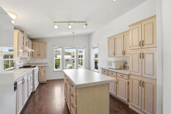 1111 Morse Avenue, Sunnyvale, California 94089