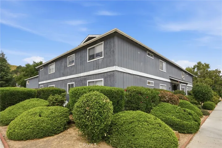 3411 Spring St -Exterior
