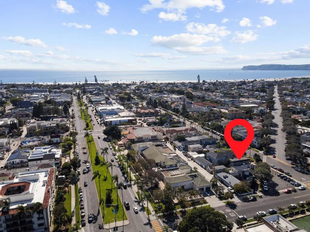 Convenient location to walk or bike to schools, parks, library and all that downtown Coronado has to offer. Plenty of room to park cars, bikes and golf carts!