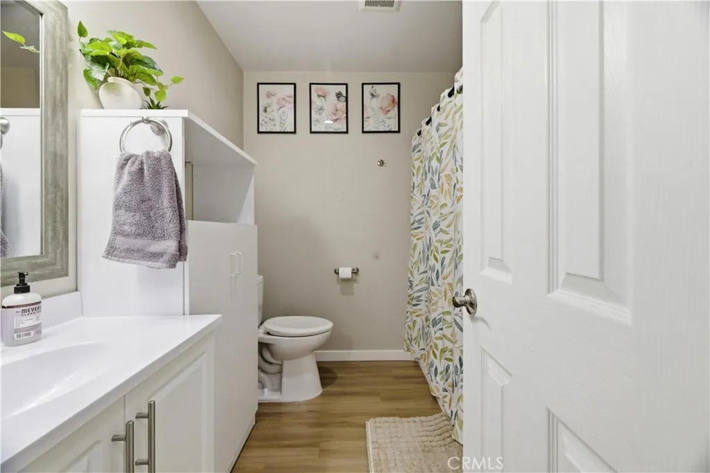 Bathroom #2