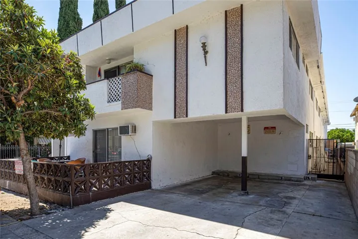 14218 Sylvan Avenue, Van Nuys, California 91401