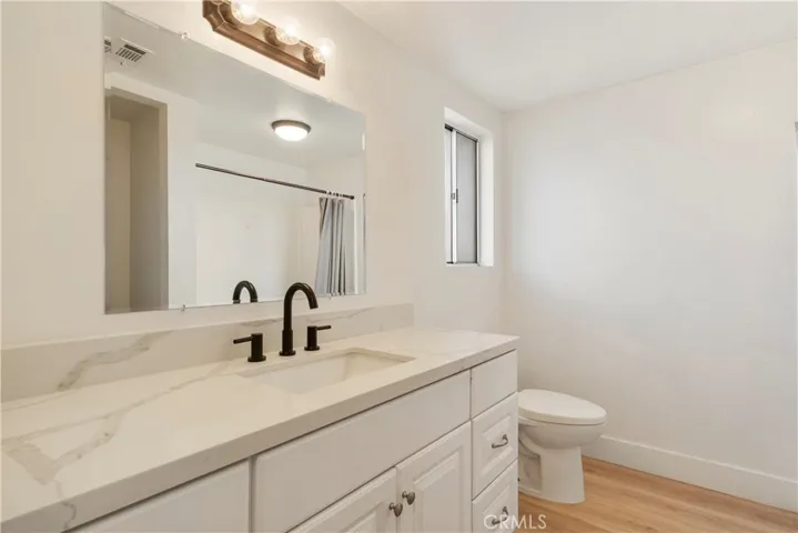 Rear Upstairs Unit