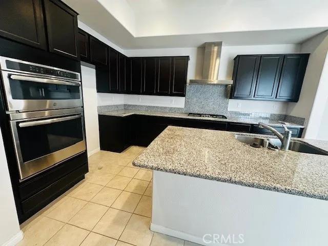 140 Spectacle, Irvine, California 92618