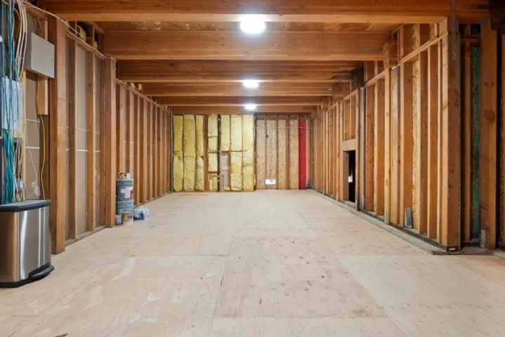 450+- sq ft unpermitted space