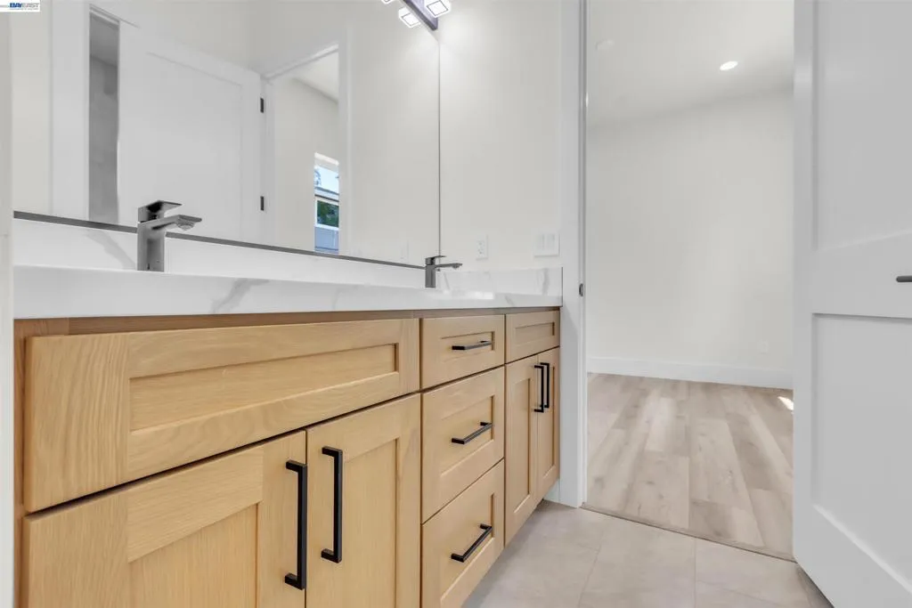 Jack And Jill Bathroom