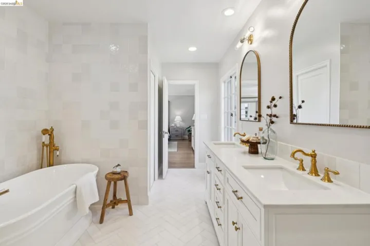 Soaking tub, double sinks, recently updated.
