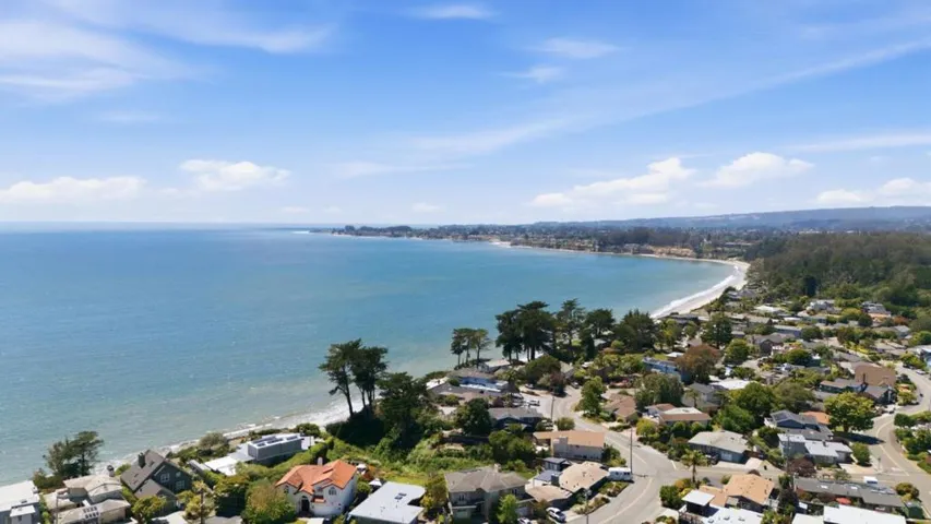 511 Cedar Street, Aptos, California 95003
