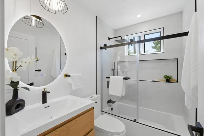 511 Cedar Street, Aptos, California 95003