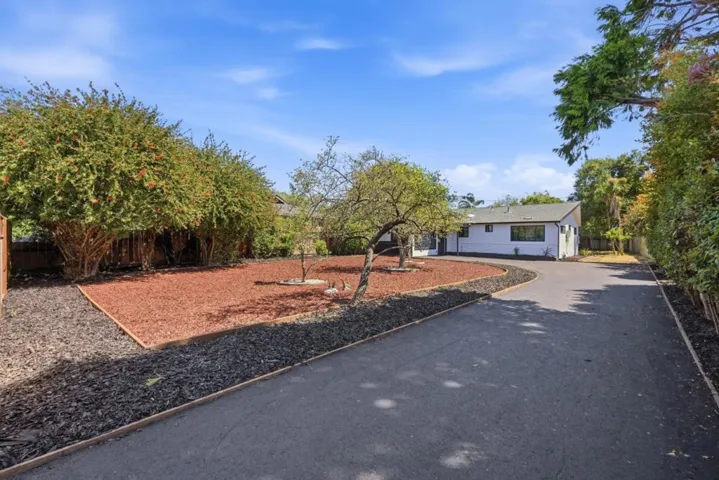 511 Cedar Street, Aptos, California 95003