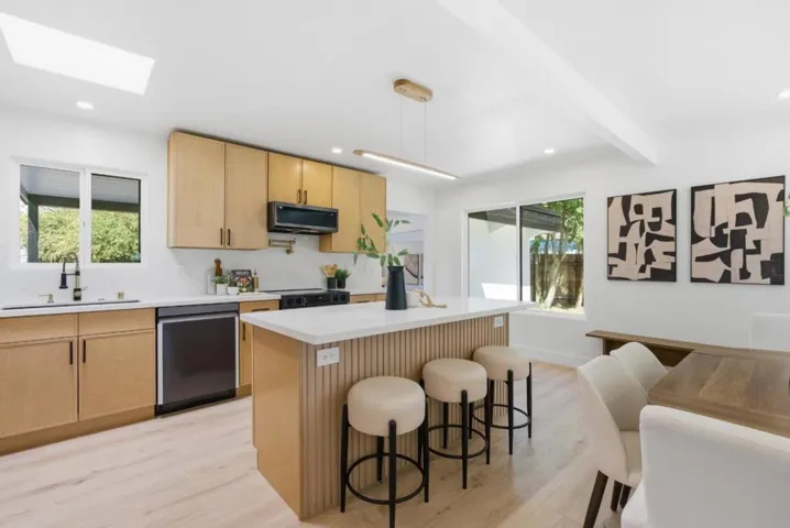511 Cedar Street, Aptos, California 95003
