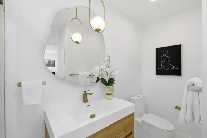 511 Cedar Street, Aptos, California 95003
