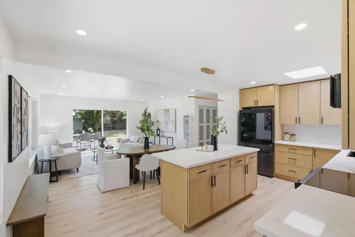 511 Cedar Street, Aptos, California 95003