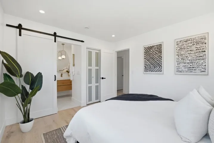 511 Cedar Street, Aptos, California 95003