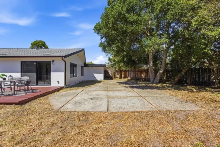 511 Cedar Street, Aptos, California 95003