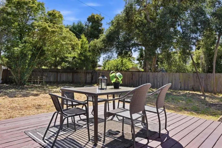 511 Cedar Street, Aptos, California 95003