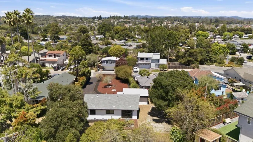 511 Cedar Street, Aptos, California 95003