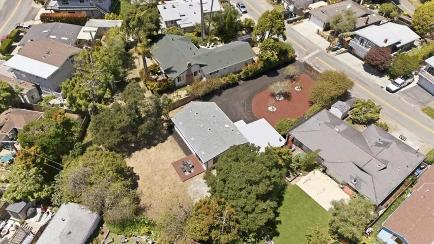 511 Cedar Street, Aptos, California 95003