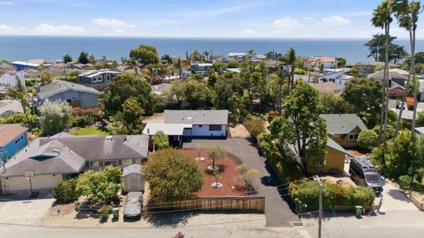 511 Cedar Street, Aptos, California 95003