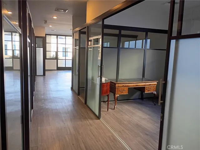 8624 Wilshire, Beverly Hills, California 90211