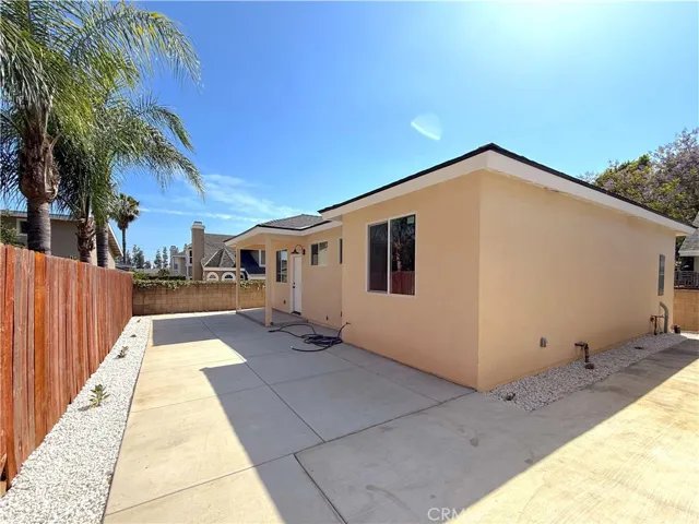 408 #1 Almond, Monrovia, California 91016