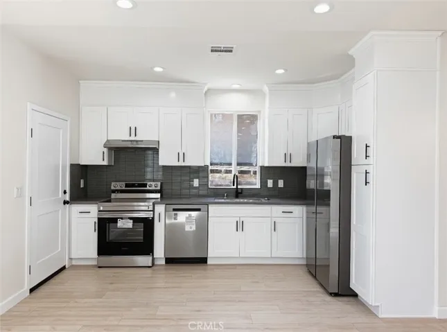 408 #1 Almond, Monrovia, California 91016