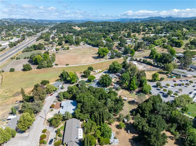 Downtown Atascadero is located a short drive away. There you will find local restaurants, shopping and entertainment.