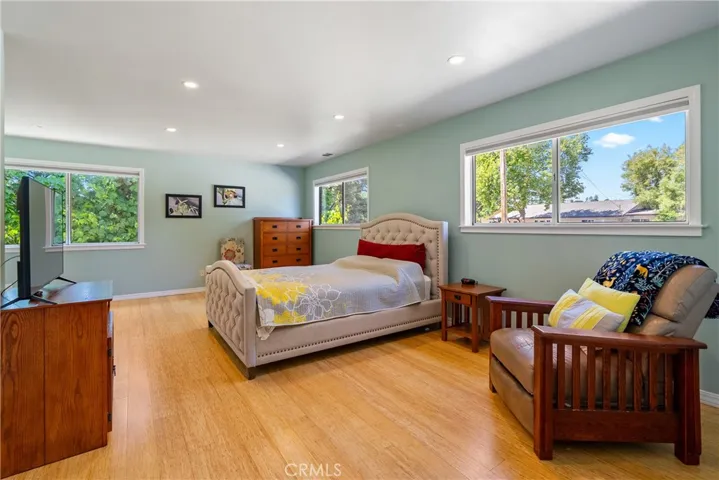 On the other side of the home, we find the spacious primary suite.