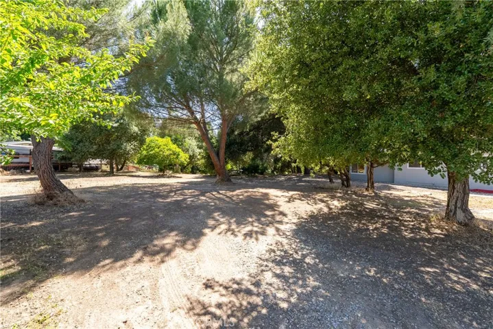 This area could also potentially be used to build a workshop. Check with City of Atascadero for details.