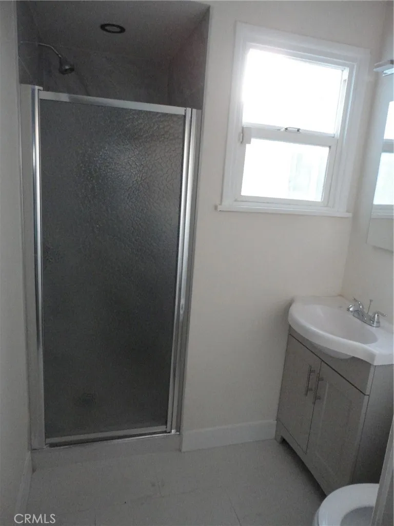 BATHROOM-2