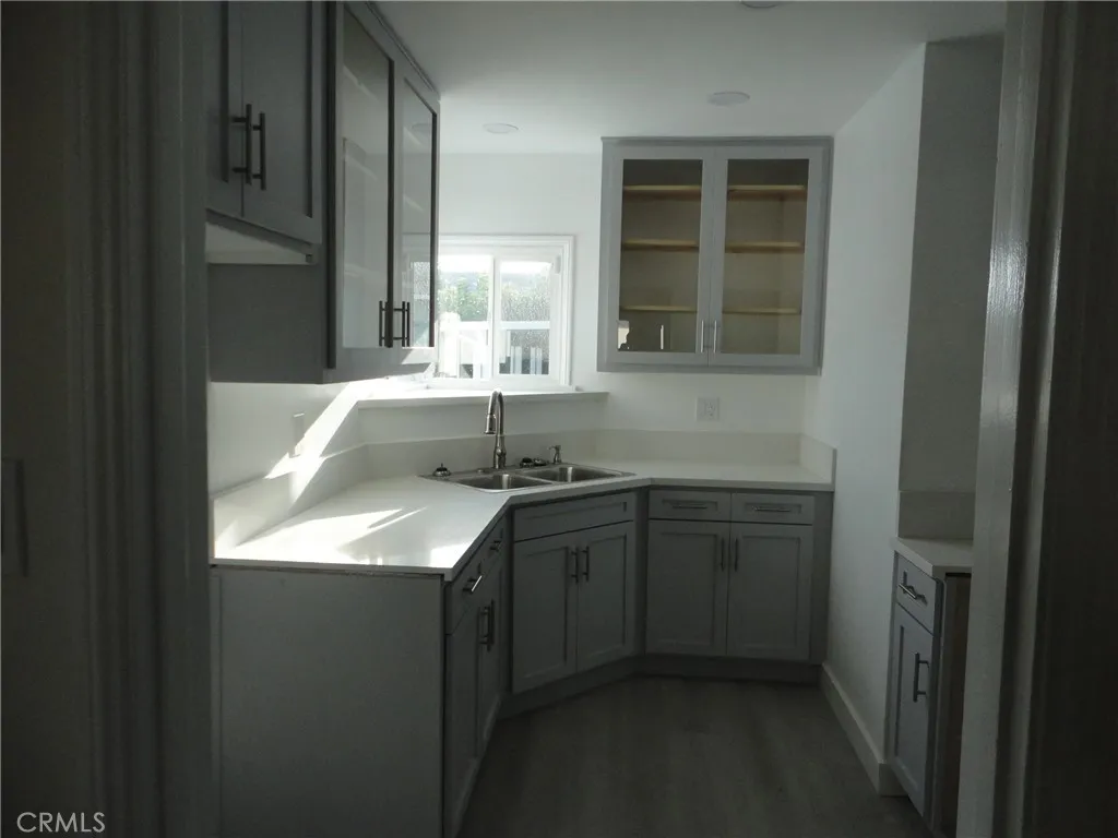 KITCHEN-1