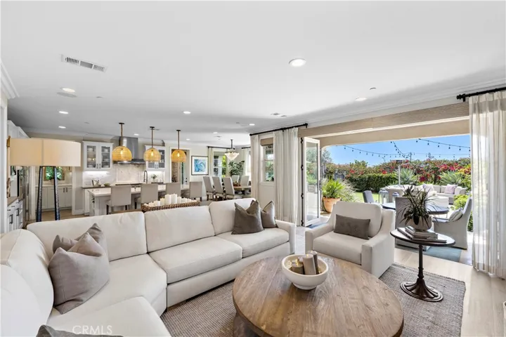 5 Baliza Road, Rancho Mission Viejo, California 92694