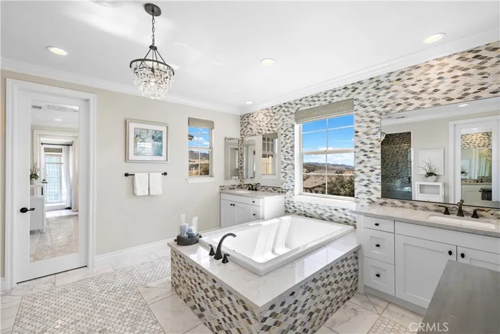 5 Baliza Road, Rancho Mission Viejo, California 92694