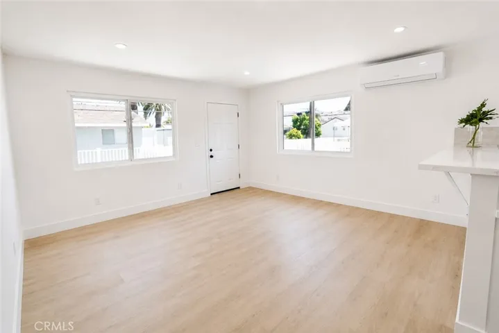 522 17th Street C, Huntington Beach, California 92648
