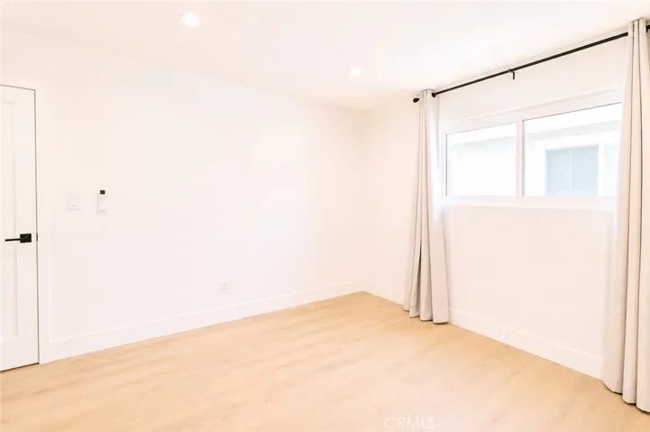 522 17th Street C, Huntington Beach, California 92648
